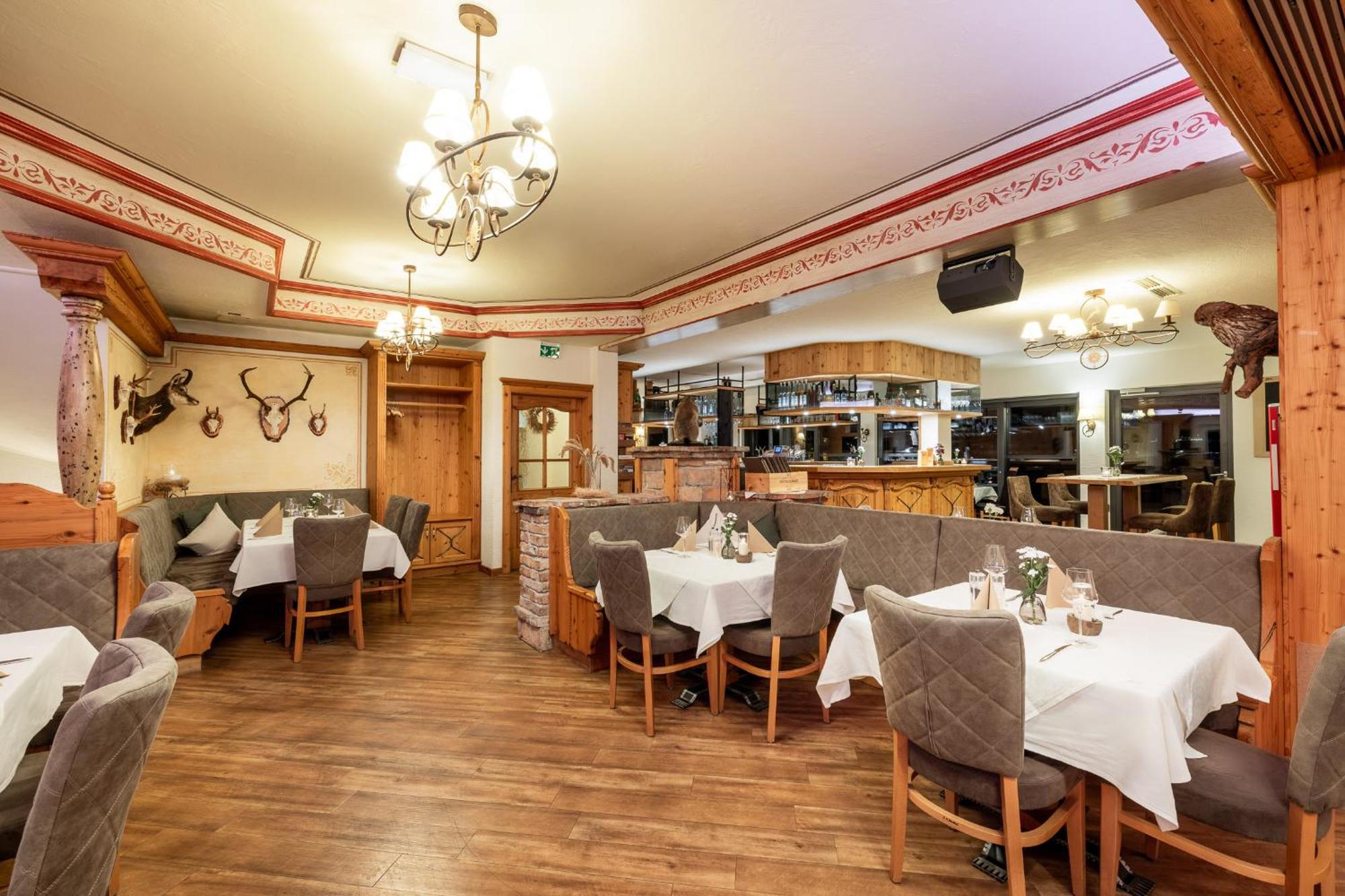 Hotel Hubertus Sankt Johann im Pongau Exteriör bild